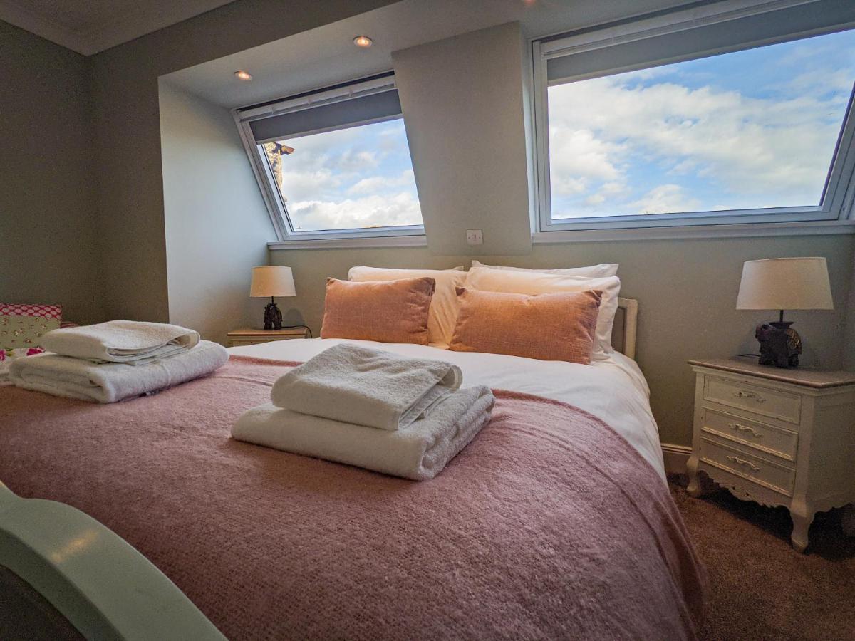 Beautiful Spacious Central Flat, Pitlochry Extérieur photo
