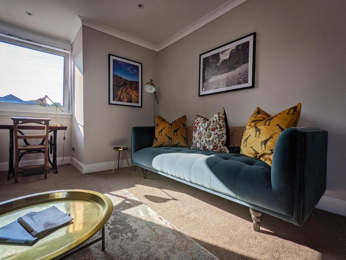 Beautiful Spacious Central Flat, Pitlochry Extérieur photo